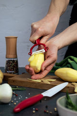 CERAMIC Y PEELER: White